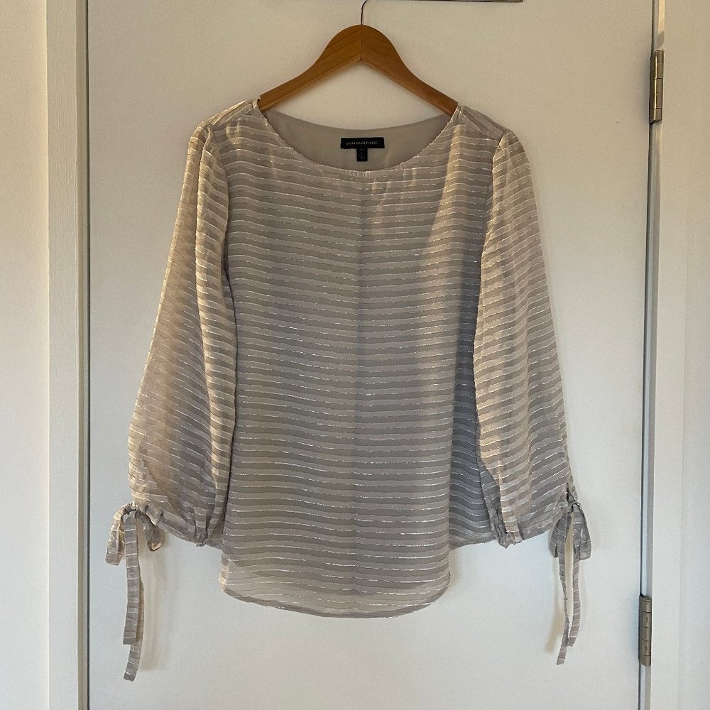 Banana Republic Tied Sleeve Top - LP, NWOT
